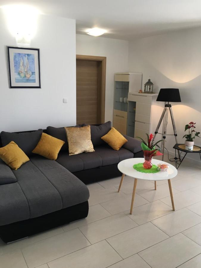 Kairos Apartment โตรกีร์ ภายนอก รูปภาพ
